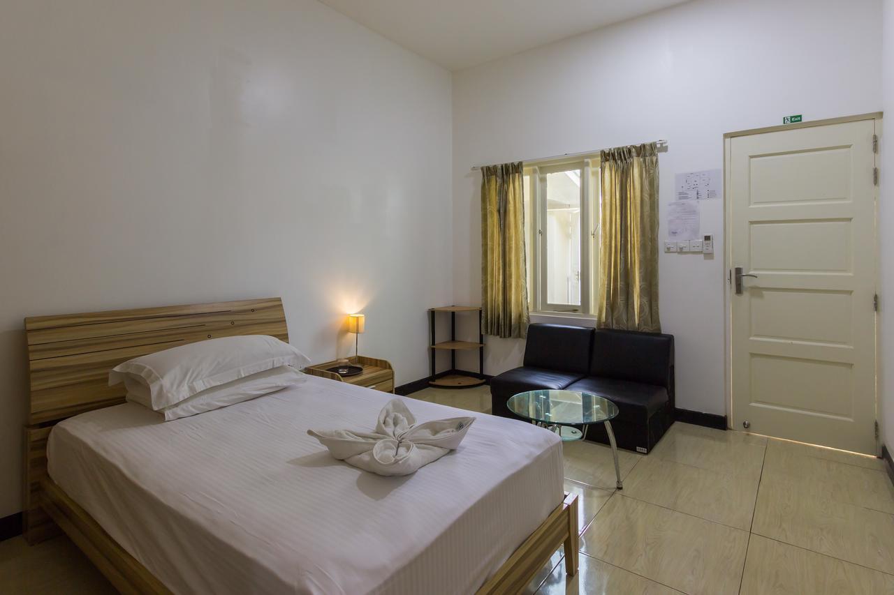 Surf Trip Maldives Hotel Thulusdhoo Esterno foto